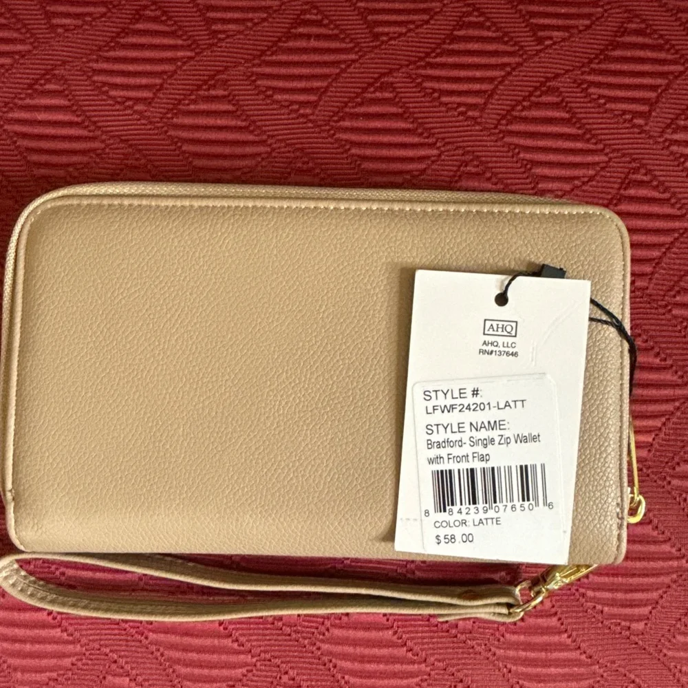 London Fog Latte Bradford Single Zip Wristlet Wallet